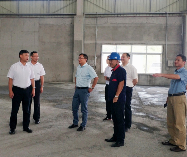 集團公司黨委委員、股份公司黨委書記、總經(jīng)理蔣培進到矸石項目部調(diào)研 